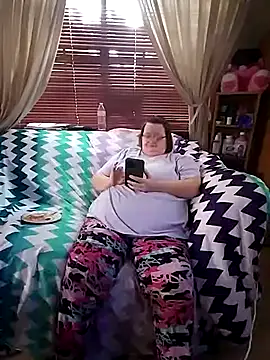 Snapshot of Bayou_Woman68 chatting on June 2026 06:57:01 PM Bayou Woman68 online show from June 2026 06:57:01 PM
