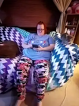 Snapshot of Bayou_Woman68 chatting on July 2026 01:43:01 AM Bayou Woman68 online show from July 2026 01:43:01 AM