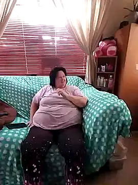 Snapshot of Bayou_Woman68 chatting on July 2026 04:03:02 PM Bayou Woman68 online show from July 2026 04:03:02 PM