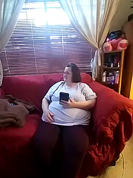 Snapshot of Bayou_Woman68 chatting on June 2026 01:32:01 PM Bayou Woman68 online show from June 2026 01:32:01 PM