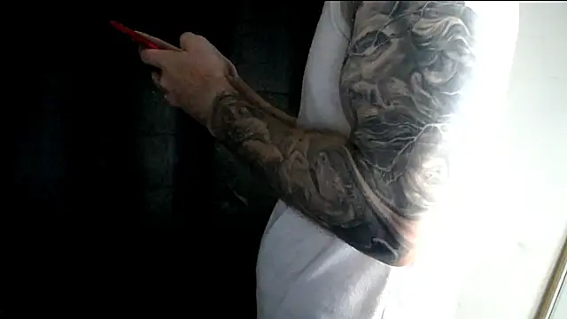 Snapshot of Kenner_fox77 chatting on May 2026 09:57:01 PM Kenner fox77 online show from May 2026 09:57:01 PM