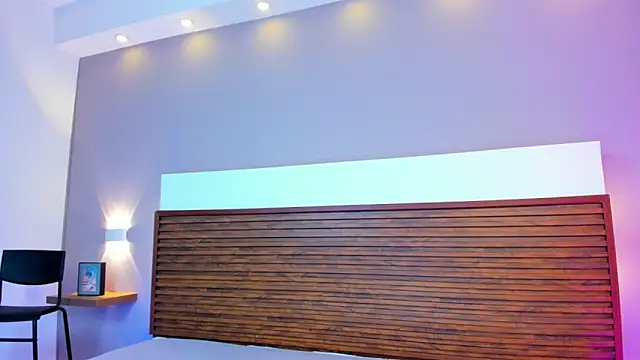 Adelehottman online show from March 2026 02:24:01 PM