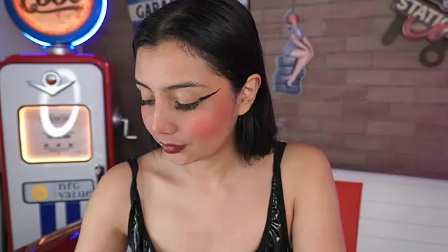 miss lizith online show from May 2026 11:24:02 AM