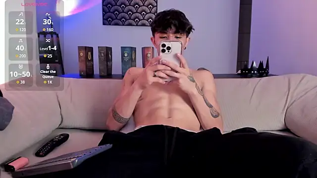 Snapshot of im__thomass chatting on November 2025 12:11:02 AM im thomass online show from November 2025 12:11:02 AM