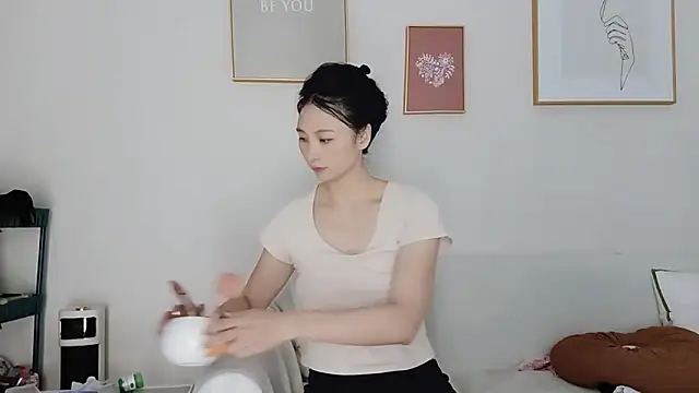 cathy00 online show from September 2025 12:25:01 AM