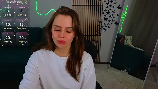 Aisha Riley online show from December 2025 04:08:02 PM