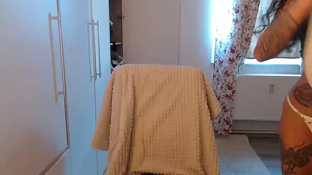 Davinja online show from January 2026 12:42:02 PM