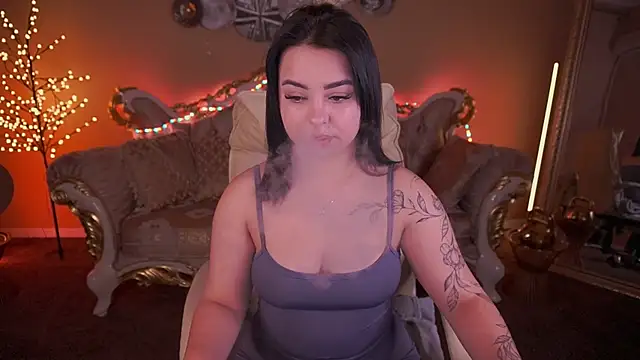 SusieWood online show from March 2026 09:05:02 PM