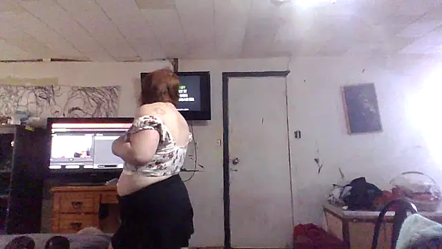 Snapshot of Sweetexibition chatting on October 2025 01:45:01 PM Sweetexibition online show from October 2025 01:45:01 PM