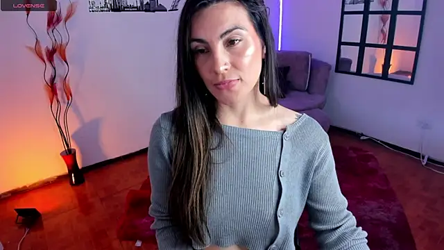 Elizabeth taylor b online show from February 2025 09:48:01 PM