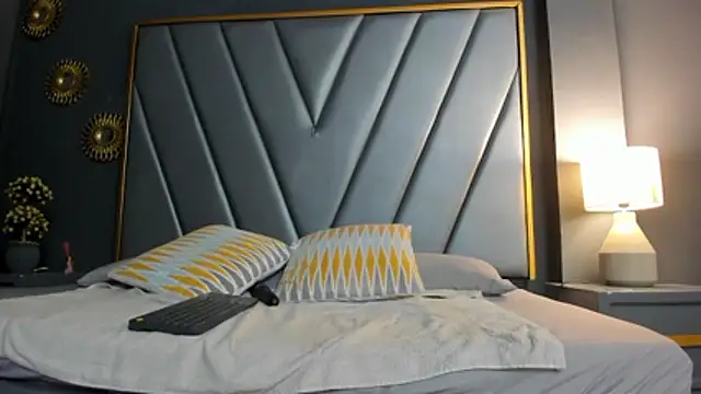 BrendaAdams  online show from November 2025 11:15:02 AM