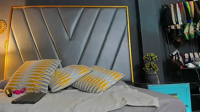 BrendaAdams  online show from February 2026 10:31:02 AM