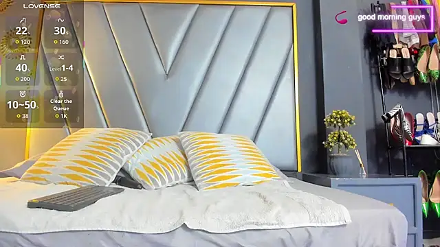 BrendaAdams  online show from February 2026 11:09:02 AM