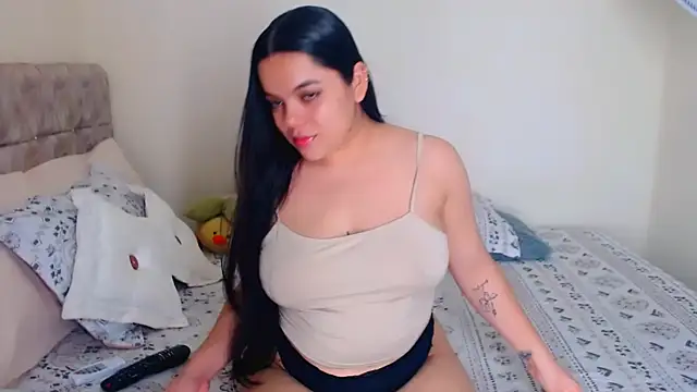 Snapshot of Sara-04 chatting on December 2025 10:59:01 PM Sara-04 online show from December 2025 10:59:01 PM