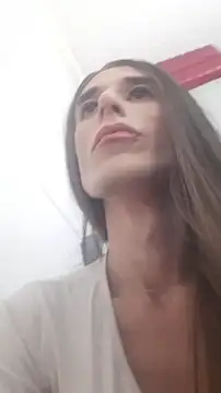 Snapshot of VanillaSeXy chatting on October 2025 04:57:02 AM VanillaSeXy online show from October 2025 04:57:02 AM