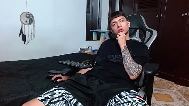 aaron blug online show from January 2025 04:14:02 AM
