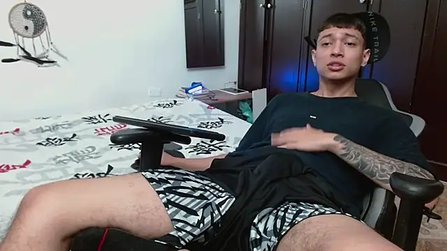 aaron blug online show from November 2025 04:55:02 PM