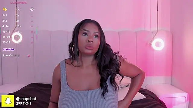 Snapshot of _huge_boobs_ebony chatting on October 2025 07:28:01 PM huge boobs ebony online show from October 2025 07:28:01 PM