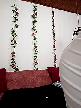 ariana lavoie- online show from November 2025 07:58:02 PM