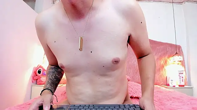 Derek and Skarlet online show from February 2026 09:55:02 PM