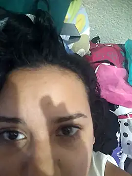  Miaaleon online show from November 2025 10:52:02 AM