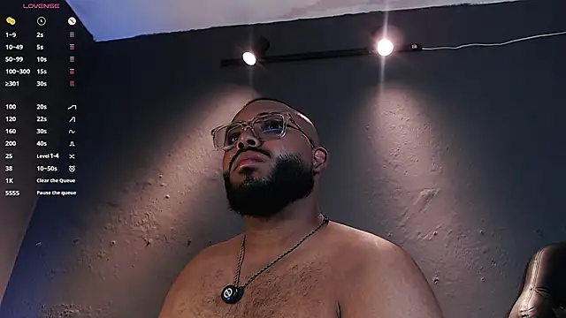 DilanJonnes  online show from March 2026 06:48:01 PM