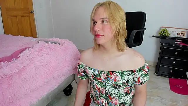Snapshot of _Little_angel69 chatting on January 2025 02:35:01 PM  Little angel69 online show from January 2025 02:35:01 PM