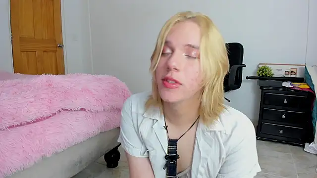 Snapshot of _Little_angel69 chatting on January 2025 02:26:01 PM  Little angel69 online show from January 2025 02:26:01 PM