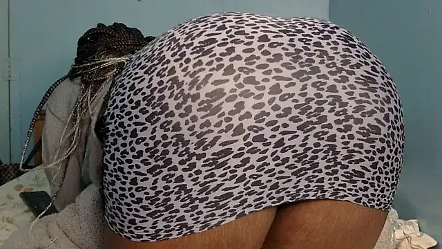 medinahswee online show from November 2025 04:18:02 PM