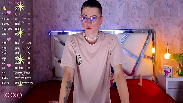 dominic thailor online show from November 2025 02:01:01 PM