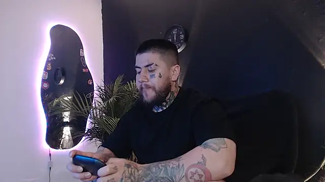 Ash gusbig online show from March 2025 02:08:01 AM