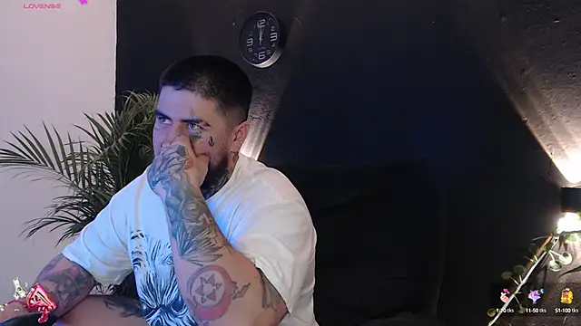 Ash gusbig online show from February 2025 03:01:02 AM