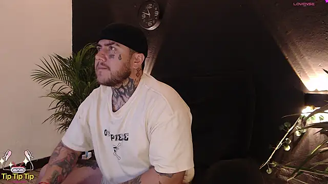 Ash gusbig online show from February 2025 12:51:01 AM