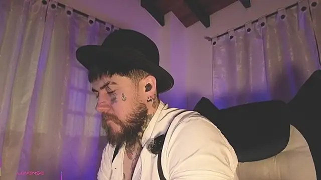 Ash gusbig online show from April 2026 03:41:01 AM