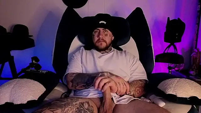 Ash gusbig online show from February 2026 03:27:01 AM