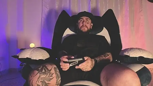 Ash gusbig online show from April 2026 03:13:01 AM