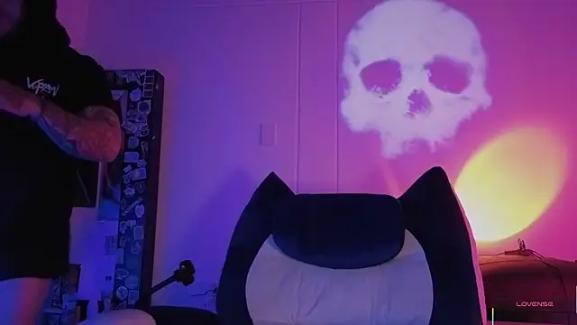 Ash gusbig online show from November 2025 03:18:01 AM