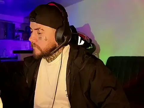 Ash gusbig online show from February 2026 03:51:01 AM