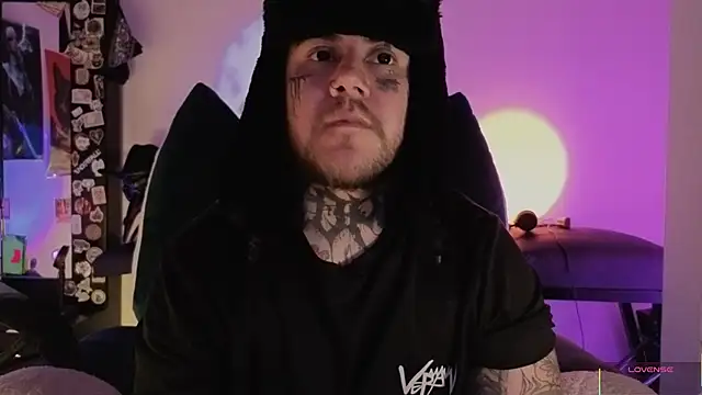 Ash gusbig online show from November 2025 04:34:02 AM