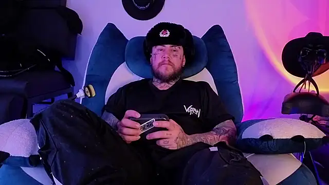 Ash gusbig online show from March 2026 03:02:01 AM