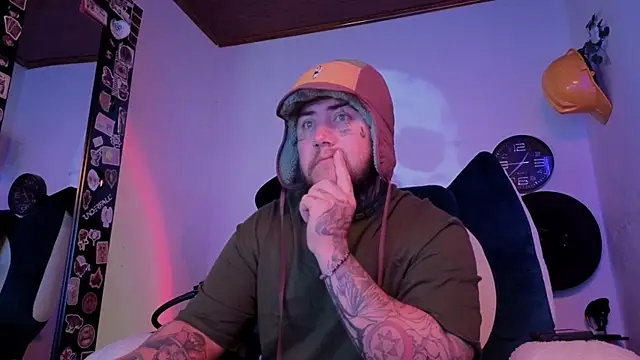 Ash gusbig online show from September 2025 04:44:01 AM