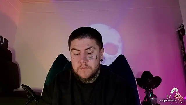 Ash gusbig online show from November 2025 04:05:01 AM