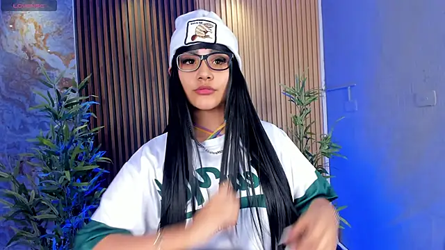 ArigyGomez online show from October 2025 05:31:01 PM