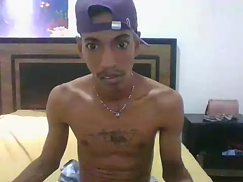 AlbertBigCock online show from April 2026 01:18:01 PM