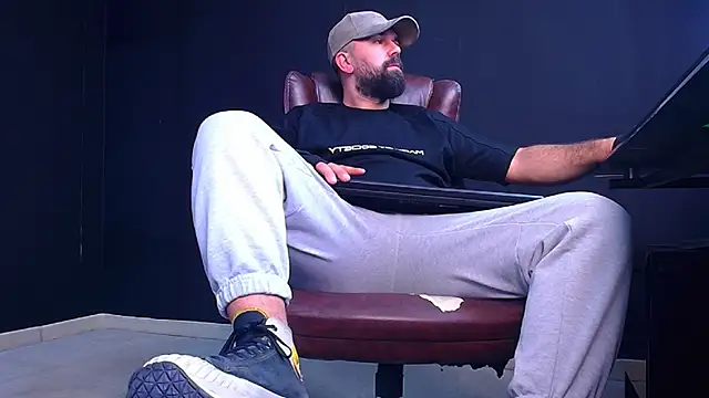 JackEthann online show from September 2025 05:02:02 AM