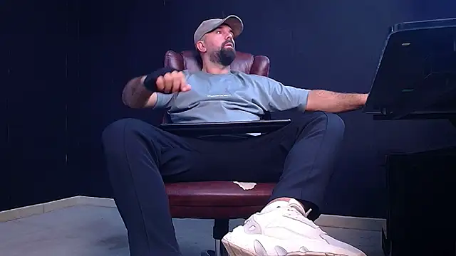 JackEthann online show from September 2025 04:51:01 AM