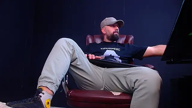 JackEthann online show from October 2025 04:58:01 AM