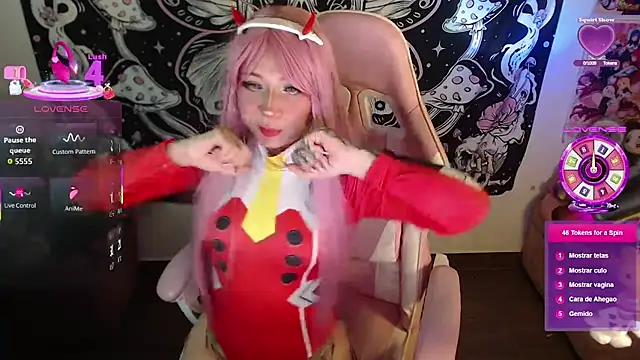 GamerCarrie online show from October 2025 08:11:01 AM