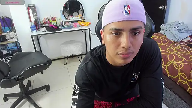 Max kony online show from March 2025 04:24:02 AM