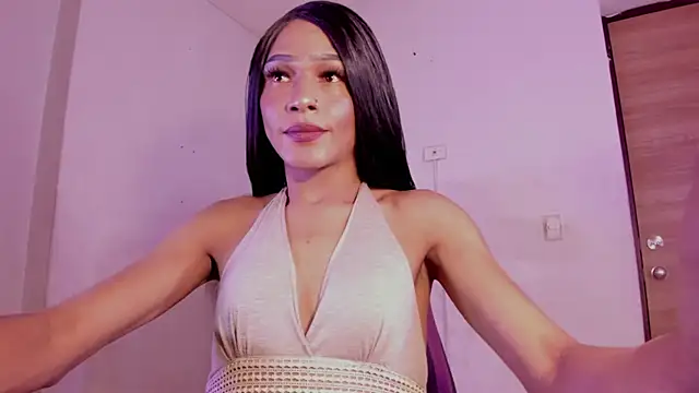 Snapshot of carolinemiller7 chatting on December 2025 04:45:01 AM carolinemiller7 online show from December 2025 04:45:01 AM